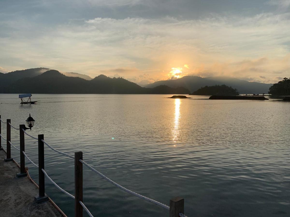 Pangulatan Beach Resort El Nido Exterior photo